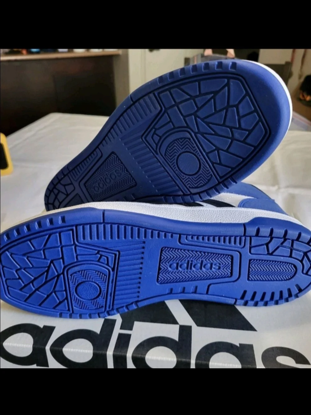 adidas classic mid